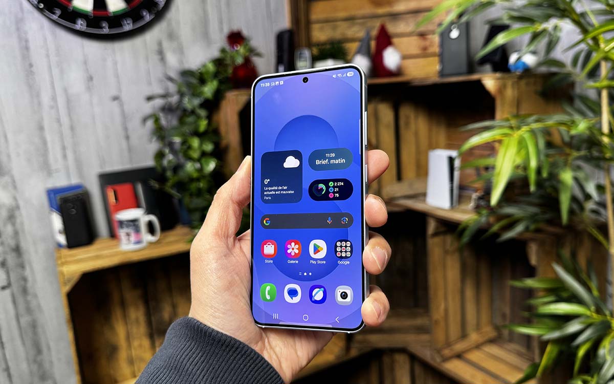One UI 8.5: Samsung Galaxy'lerin Fotoğraf Sorununu Çözmek İçin Kamera Asistanı Güncellemesi